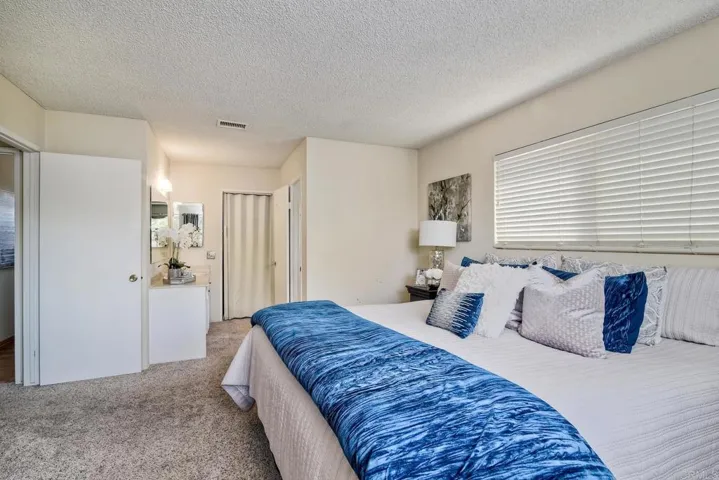 1870 Jeffrey Avenue, Escondido, California 92027