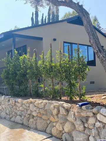 10619 Vanora Drive, Sunland, California 91040