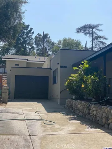 10619 Vanora Drive, Sunland, California 91040