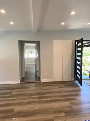 10619 Vanora Drive, Sunland, California 91040