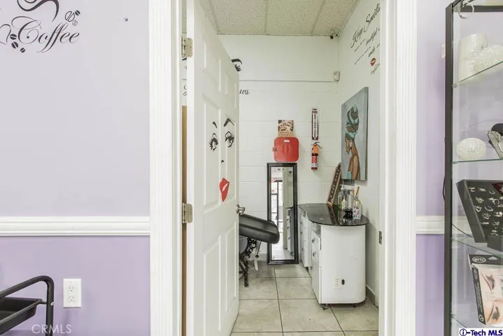 12508 Vanowen Street, North Hollywood, California 91605