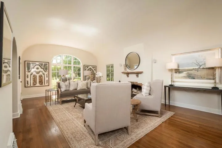 245 Chapin Lane, Burlingame, California 94010