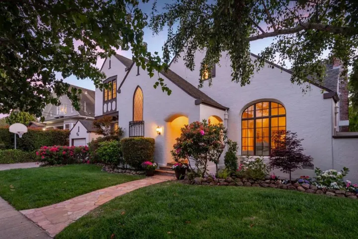 245 Chapin Lane, Burlingame, California 94010