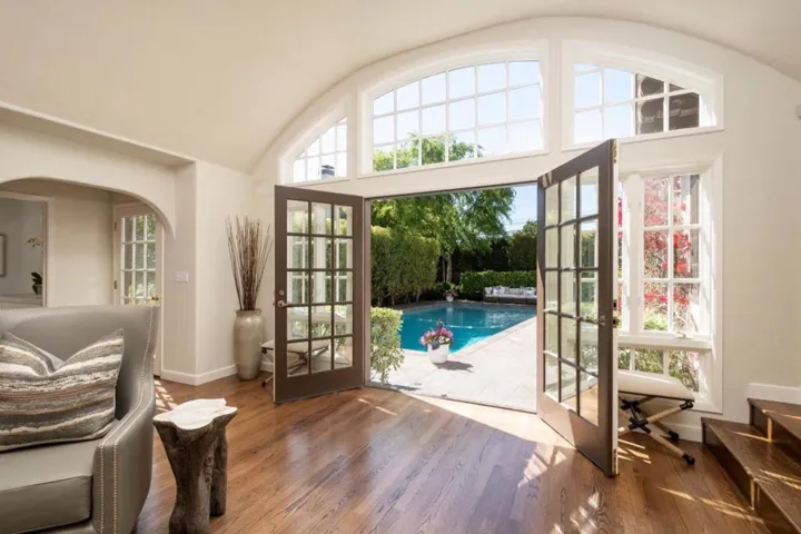 245 Chapin Lane, Burlingame, California 94010