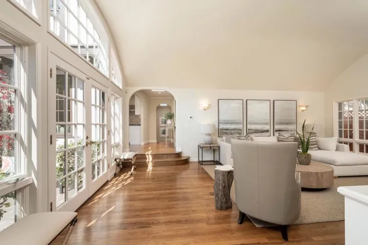 245 Chapin Lane, Burlingame, California 94010