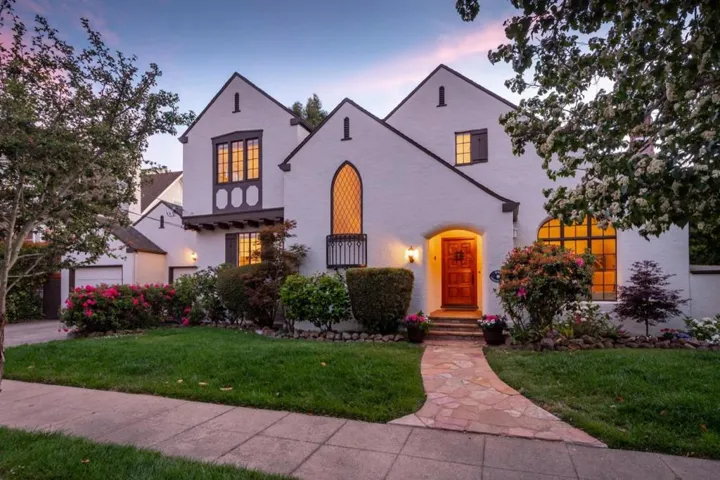 245 Chapin Lane, Burlingame, California 94010