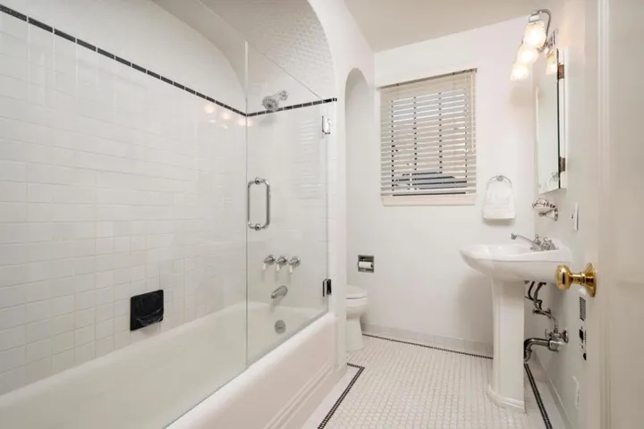 245 Chapin Lane, Burlingame, California 94010