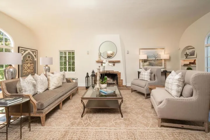 245 Chapin Lane, Burlingame, California 94010