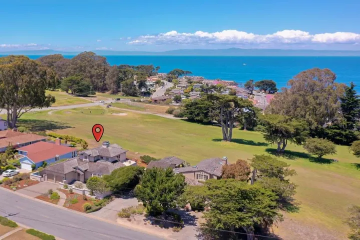 836 Jewell Avenue, Pacific Grove, California 93950