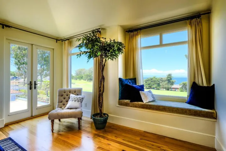 836 Jewell Avenue, Pacific Grove, California 93950