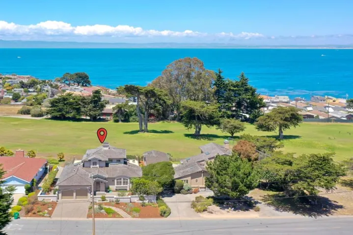 836 Jewell Avenue, Pacific Grove, California 93950