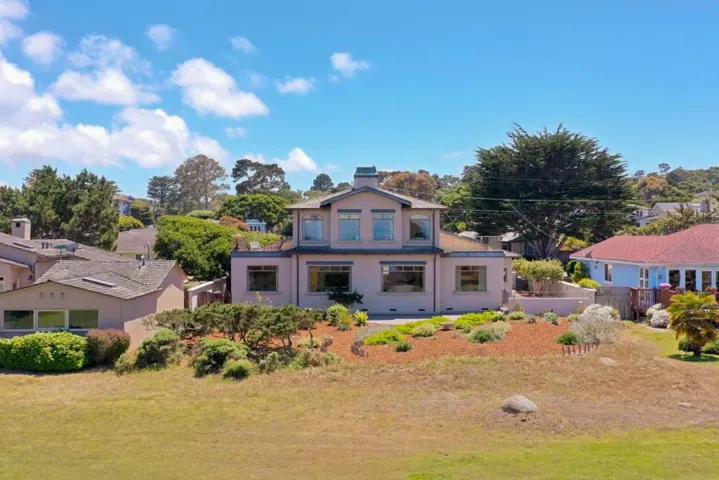 836 Jewell Avenue, Pacific Grove, California 93950