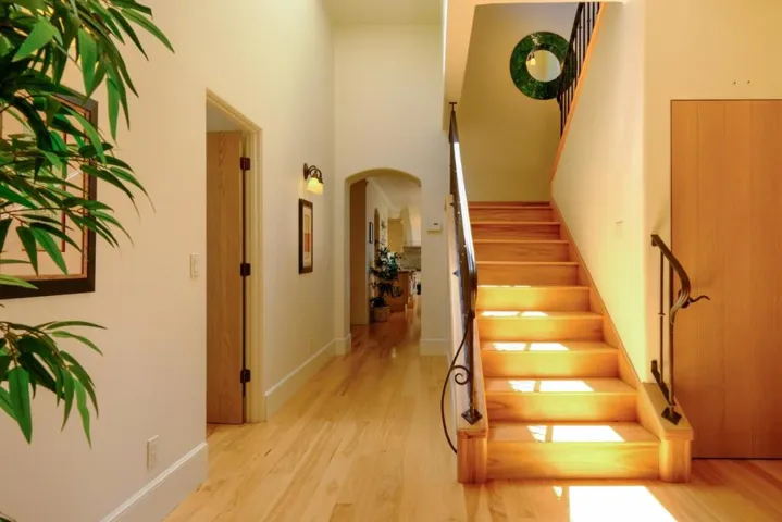 836 Jewell Avenue, Pacific Grove, California 93950