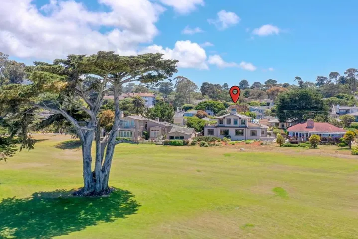 836 Jewell Avenue, Pacific Grove, California 93950
