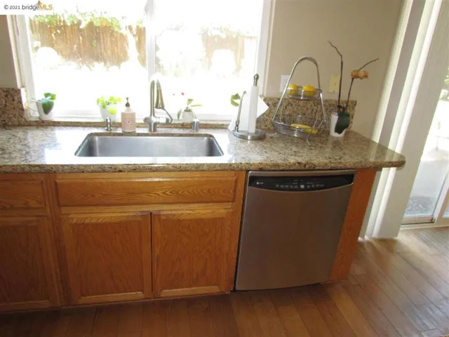 1554 Autumn Valley Way, Brentwood, California 94513