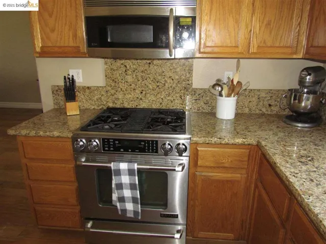 1554 Autumn Valley Way, Brentwood, California 94513