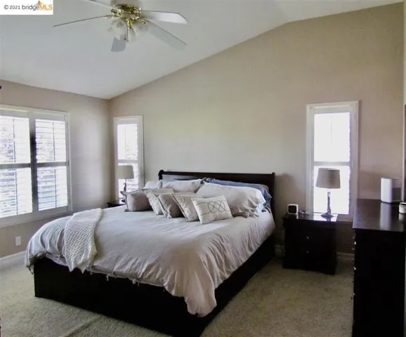 1554 Autumn Valley Way, Brentwood, California 94513