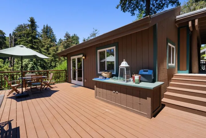 851 Burns Avenue, Aptos, California 95003