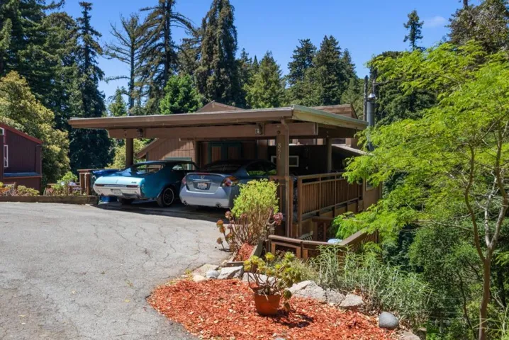 851 Burns Avenue, Aptos, California 95003