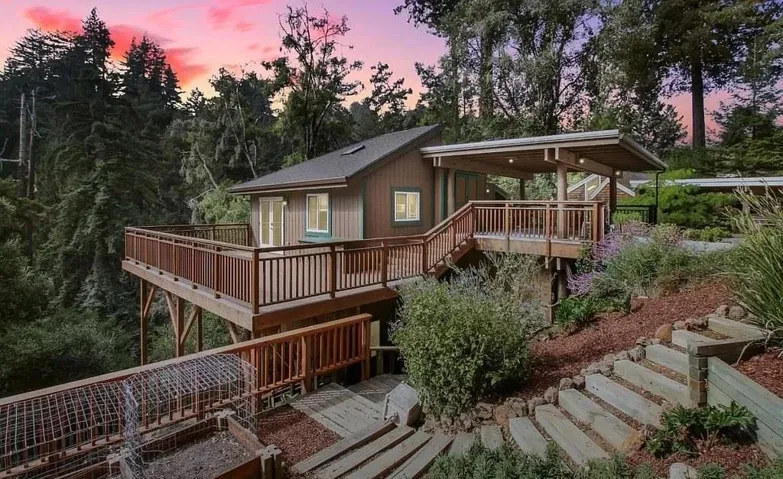851 Burns Avenue, Aptos, California 95003
