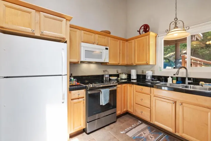851 Burns Avenue, Aptos, California 95003