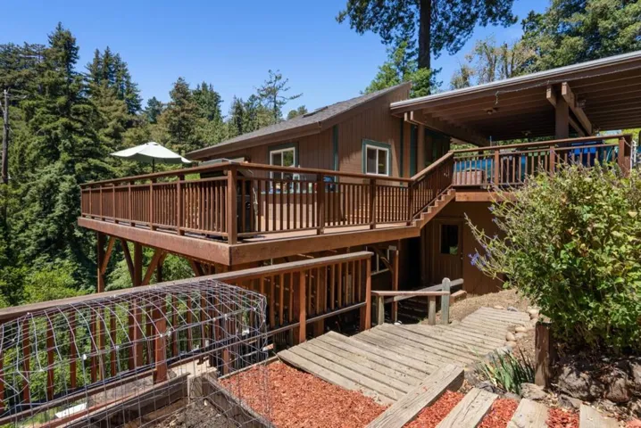 851 Burns Avenue, Aptos, California 95003