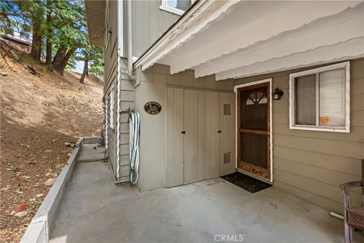 31967 Pine Cone Drive, Running Springs, California 92382