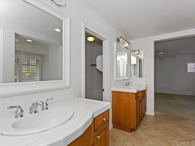 277 Rain Tree Drive, Encinitas, California 92024