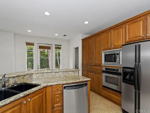 277 Rain Tree Drive, Encinitas, California 92024