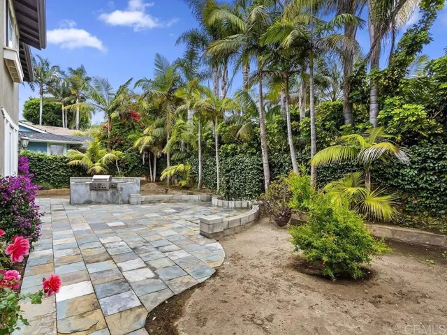 277 Rain Tree Drive, Encinitas, California 92024