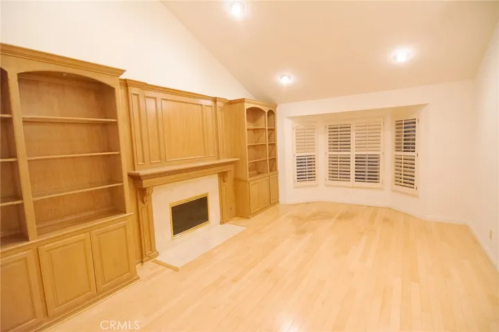 6 Saratoga, Irvine, California 92620