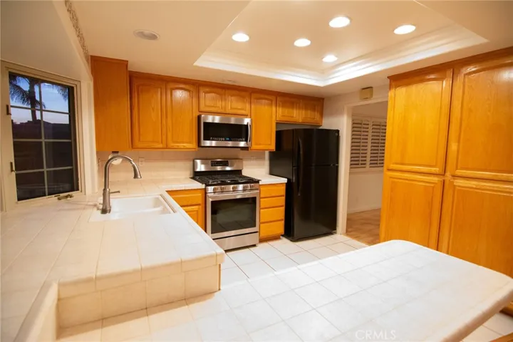 6 Saratoga, Irvine, California 92620