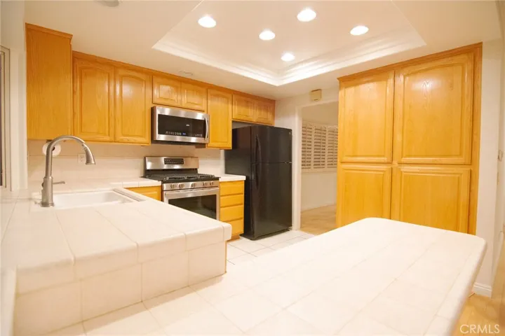 6 Saratoga, Irvine, California 92620