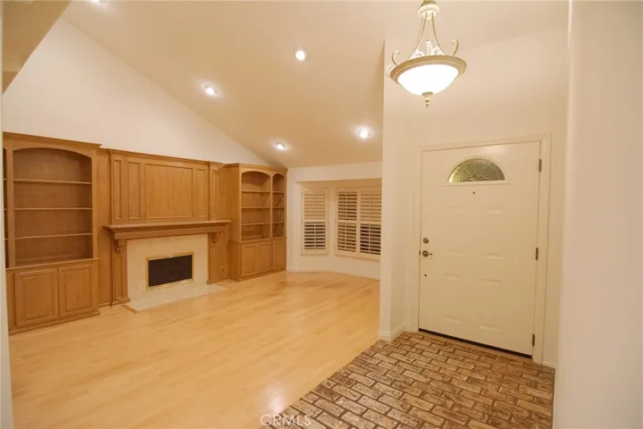 6 Saratoga, Irvine, California 92620