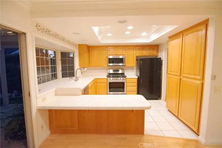 6 Saratoga, Irvine, California 92620