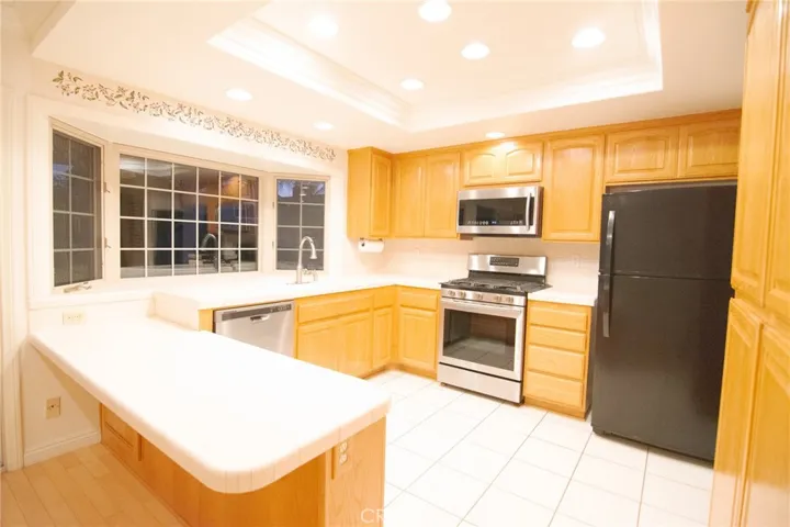 6 Saratoga, Irvine, California 92620
