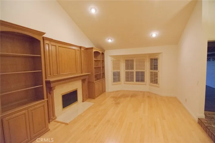 6 Saratoga, Irvine, California 92620