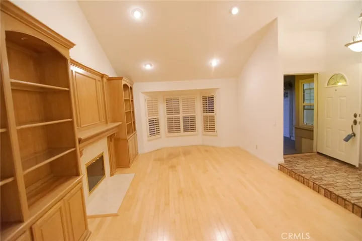 6 Saratoga, Irvine, California 92620