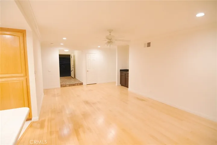 6 Saratoga, Irvine, California 92620