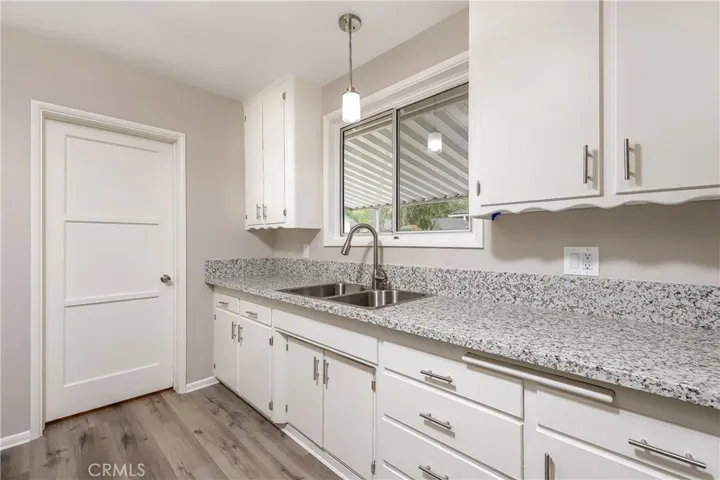 1415 W Ivyton Street, Lancaster, California 93534