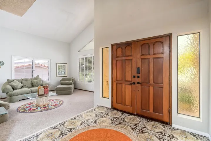 15426 Vista Vicente Drive, Ramona, California 92065