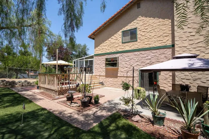 15426 Vista Vicente Drive, Ramona, California 92065