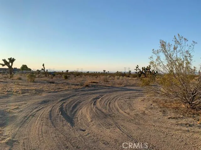 1 Desert View Road, Pinon Hills, California 92372