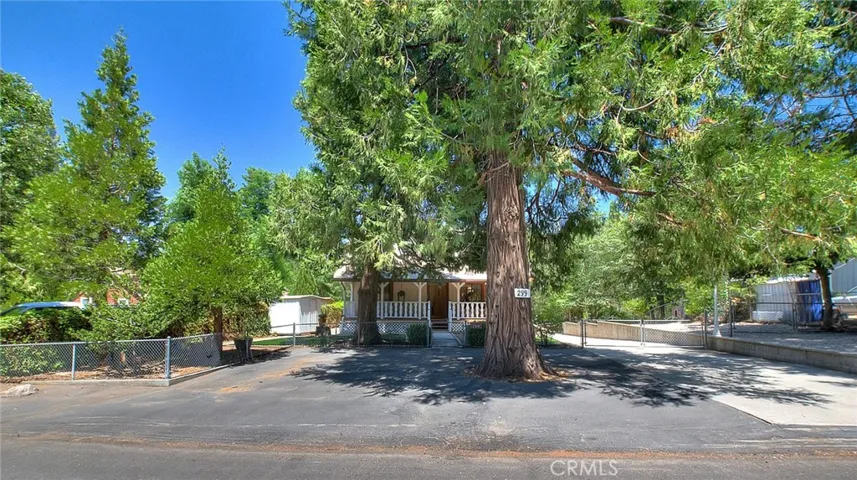 299 Nob Place, Crestline, California 92325
