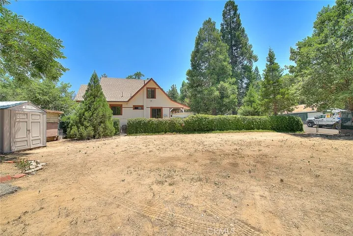 299 Nob Place, Crestline, California 92325