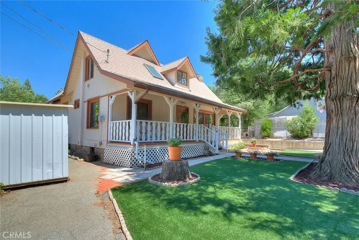 299 Nob Place, Crestline, California 92325
