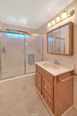 299 Nob Place, Crestline, California 92325