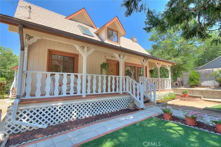 299 Nob Place, Crestline, California 92325