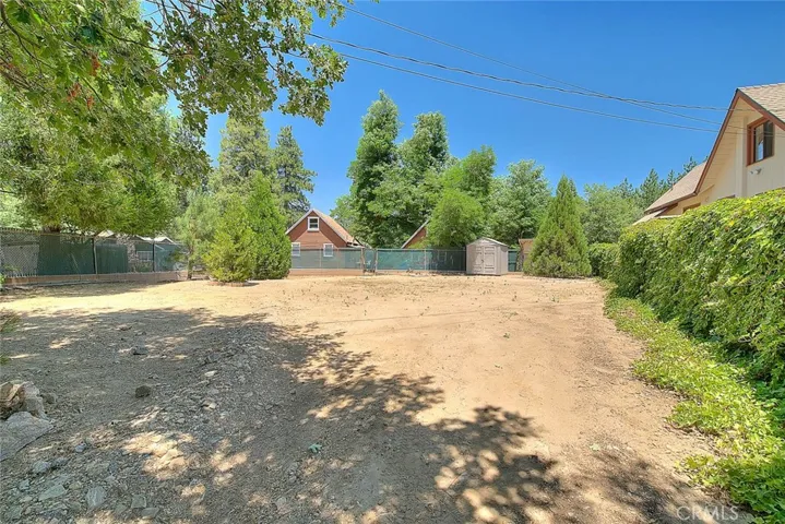 299 Nob Place, Crestline, California 92325