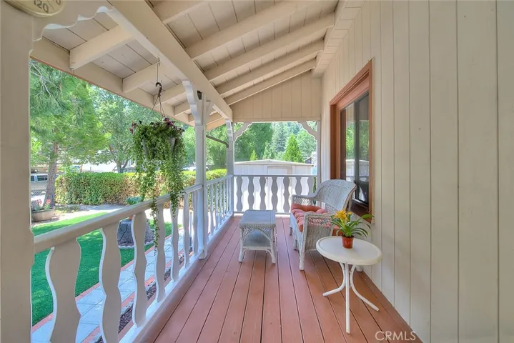 299 Nob Place, Crestline, California 92325